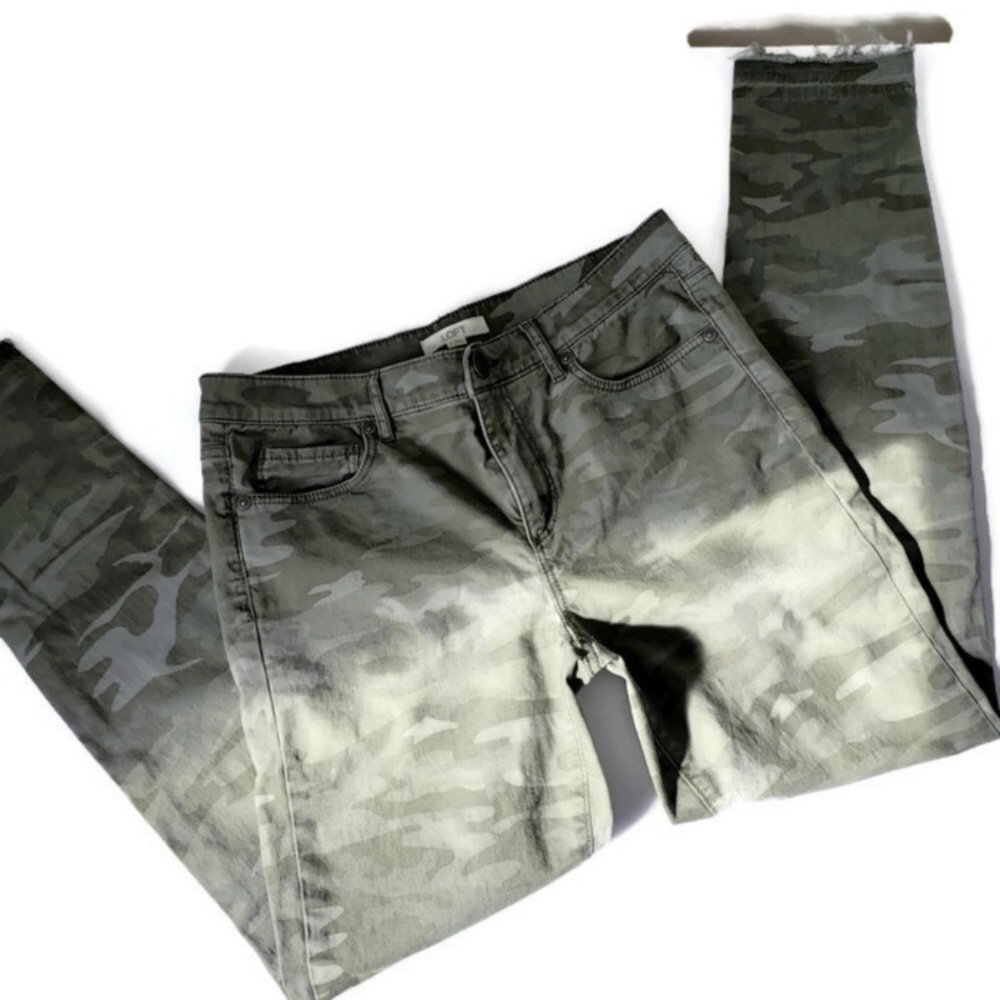 Camo frayed skinny jeans LOFT